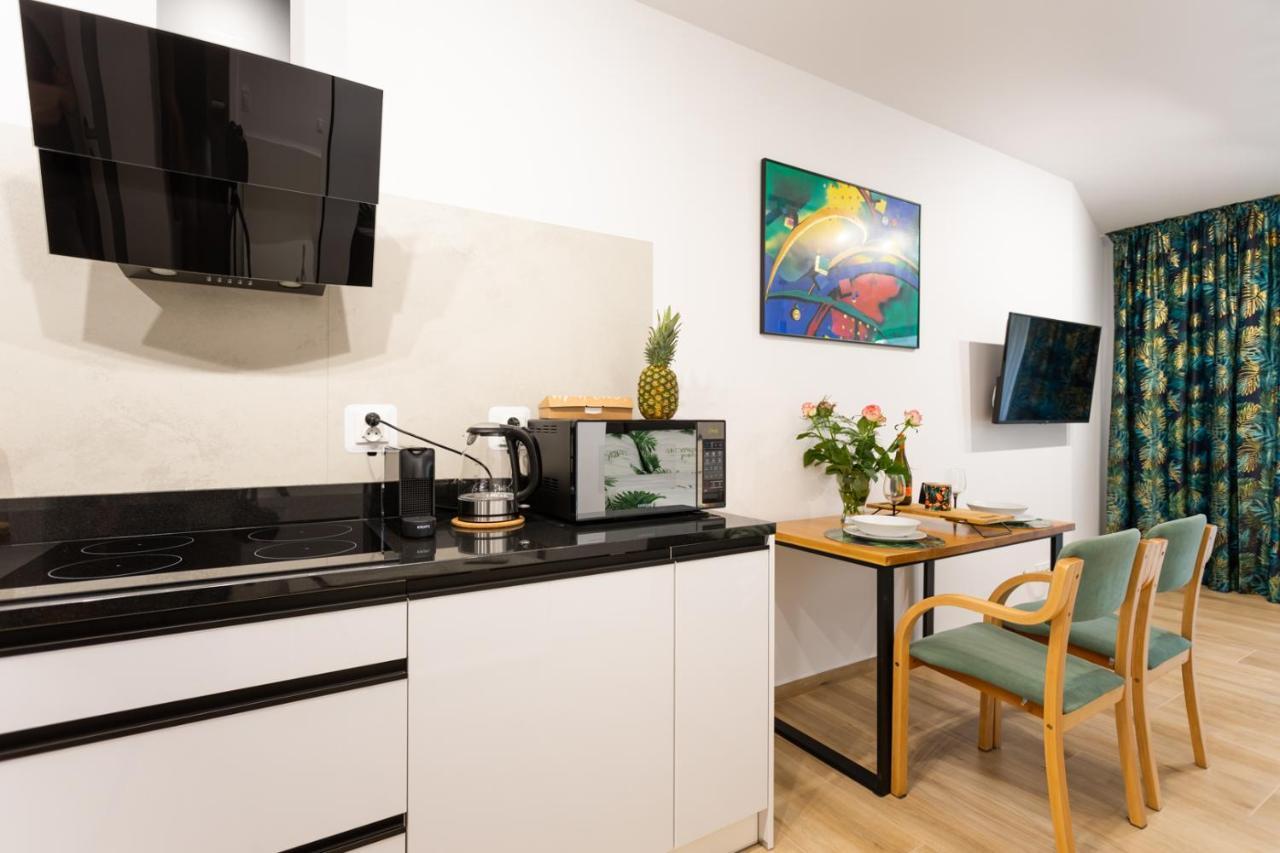 Luxurycity Apartment With Terrace Breslavia Exterior foto