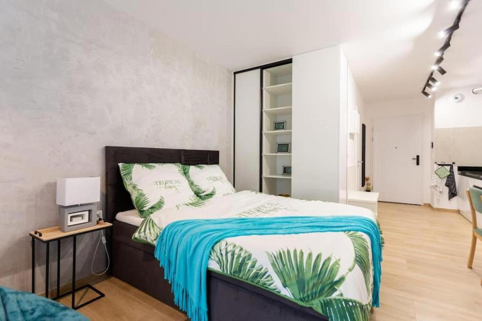 Luxurycity Apartment With Terrace Breslavia Exterior foto